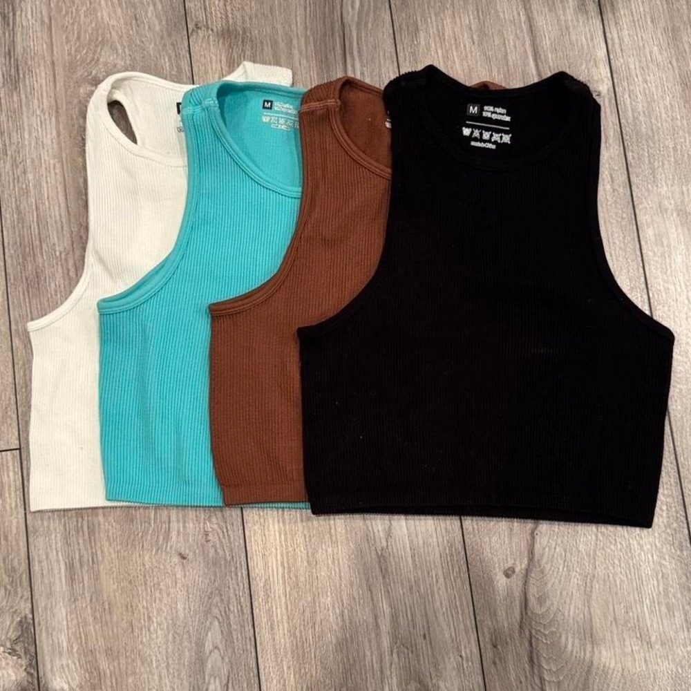 Bundle SHEIN Women's Crop Tops - Black, Brown, Blue, White